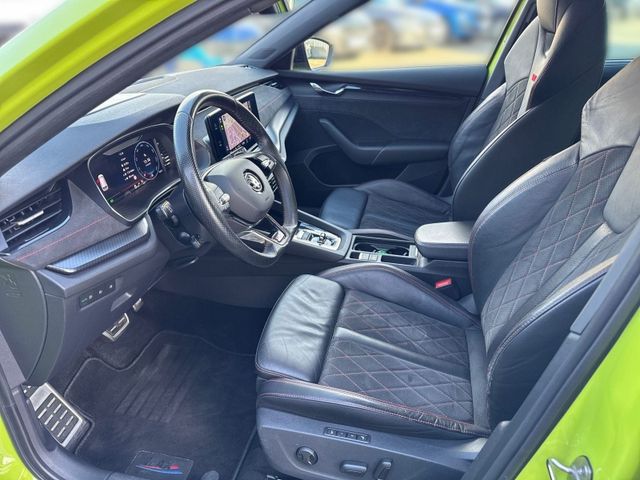 Octavia Combi RS PLUS MATRIXLED+HUD+AHK+KAM