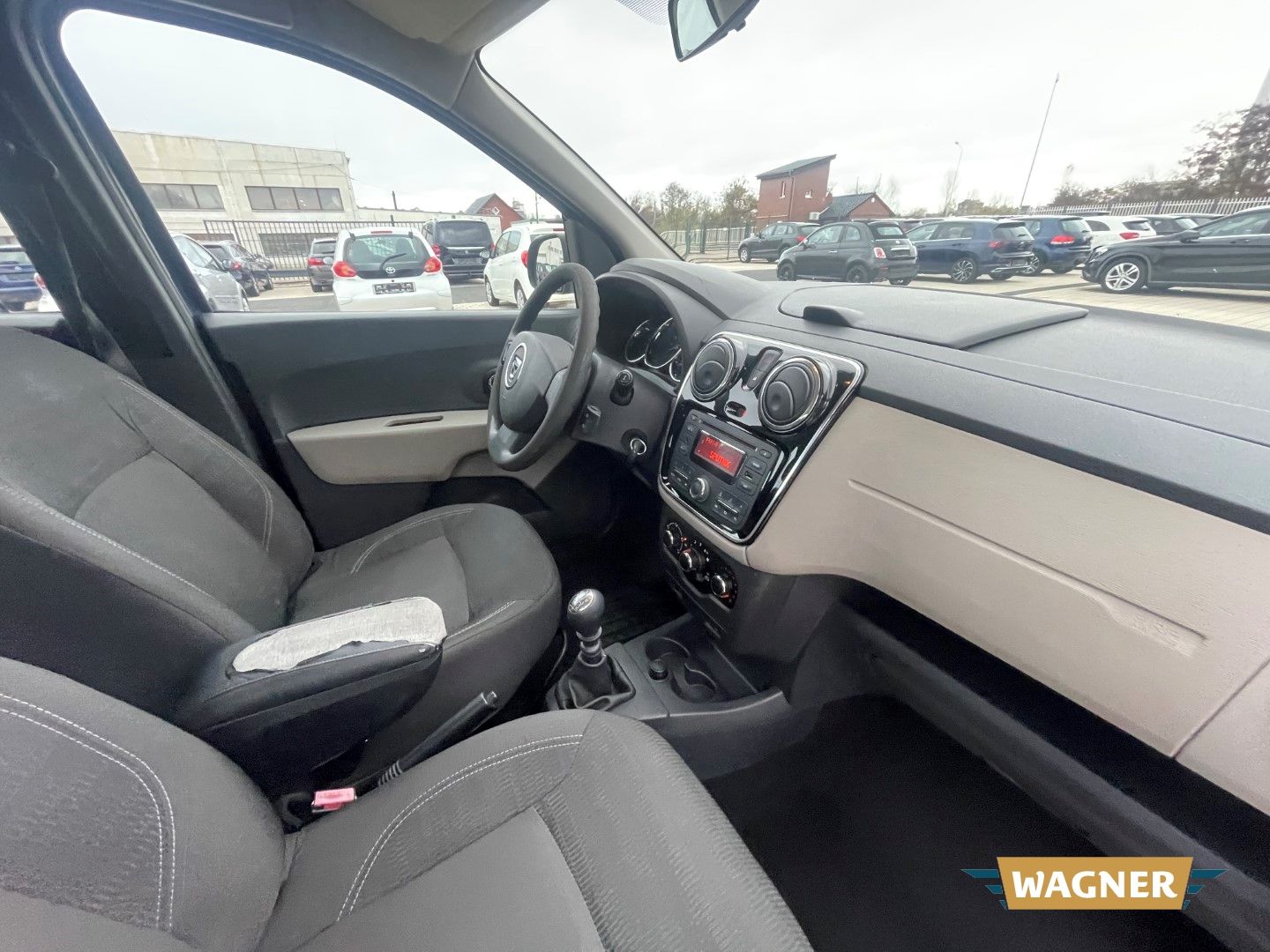 Fahrzeugabbildung Dacia Lodgy Laureate 4x2 1.5 dCi 110 FAP Klimaanlage