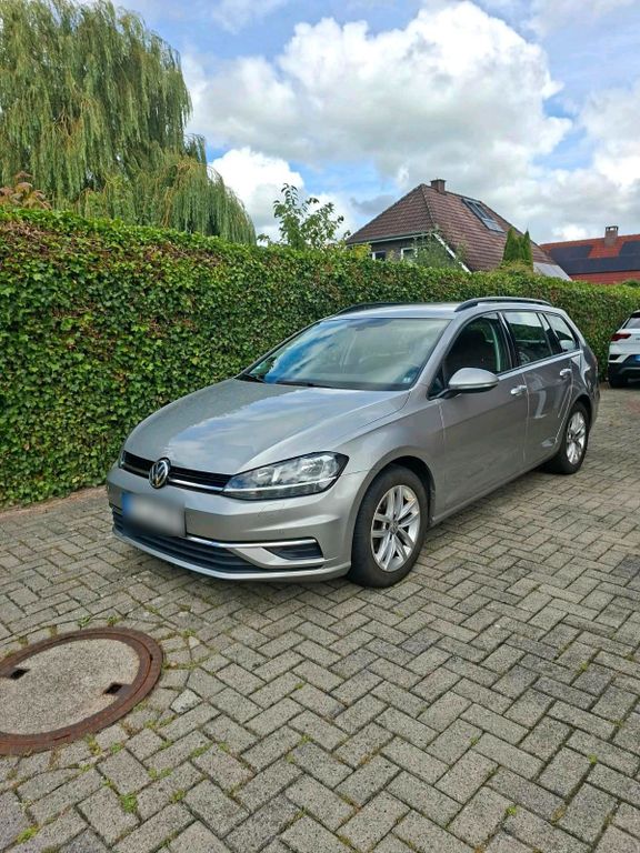 Image of Volkswagen Golf