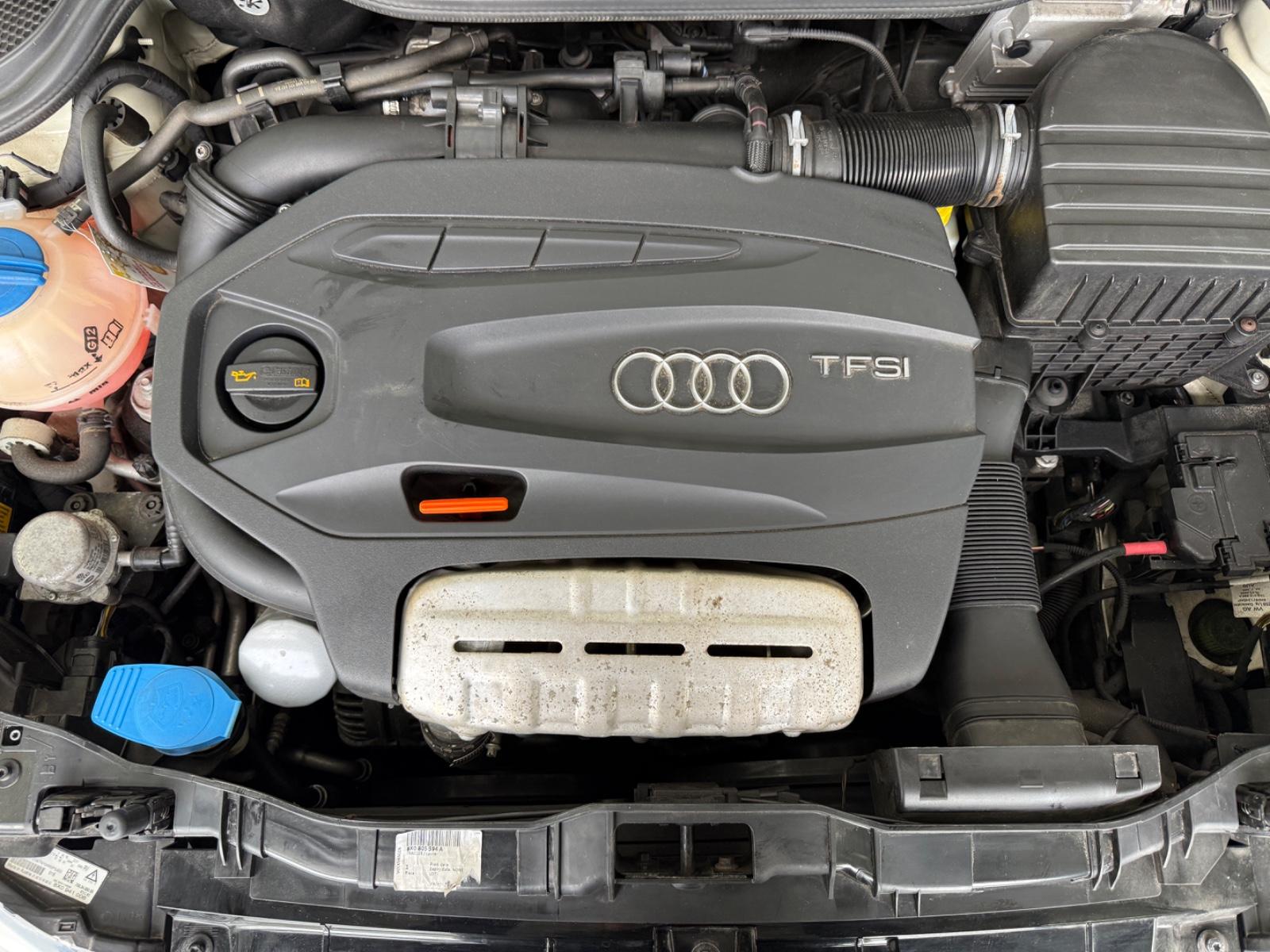 Audi A1 1.4 TFSI*S lINE*AUTO*PANO*NAVI*BOSE*BI-XN*SHZ