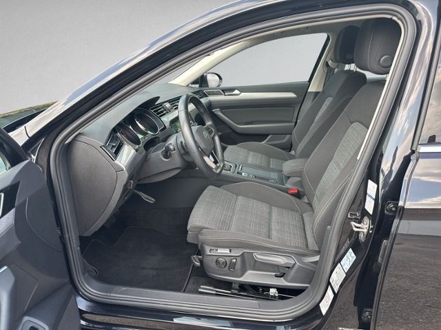 Passat Variant 1.5 TSI DSG Business LED+NAVI+RFK