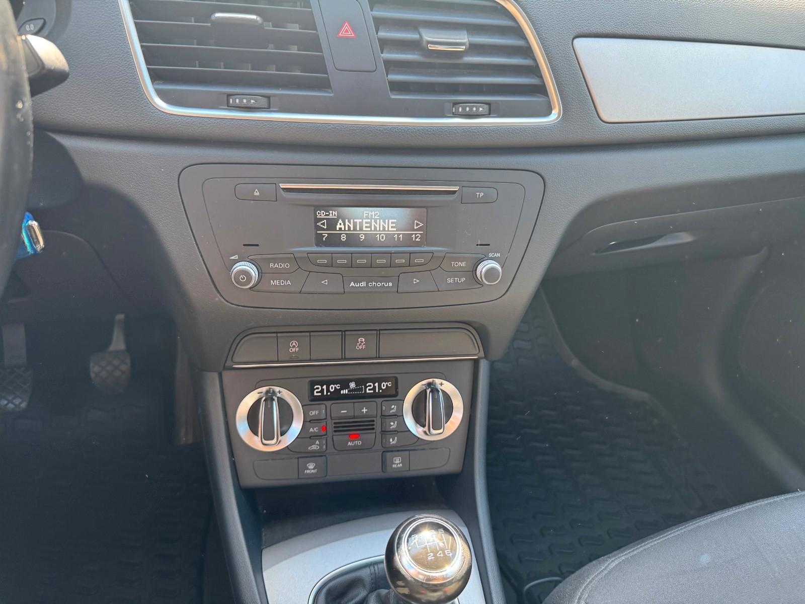 Audi Q3 2014 — photo 13