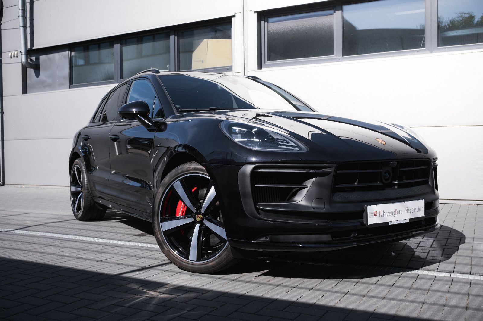 Fahrzeugabbildung Porsche Macan GTS -Pano-LED-AHK-Standhzg.-18Wege-360´´