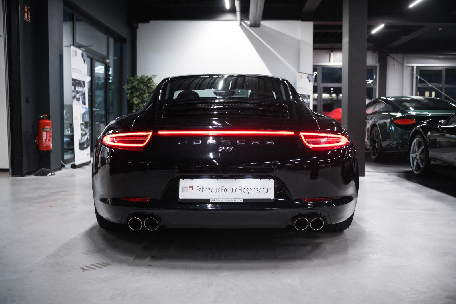 Fahrzeugabbildung Porsche 991/911 Carrera 4 -Approved-BOSE-PASM-Sportabgas