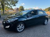 Hyundai i30 Style 1.6.CRDi Automatik/Klima... - Hyundai i30 Style mit Diesel-Antrieb