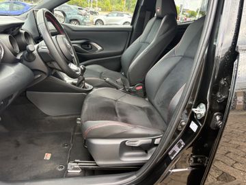 Toyota Yaris - 7