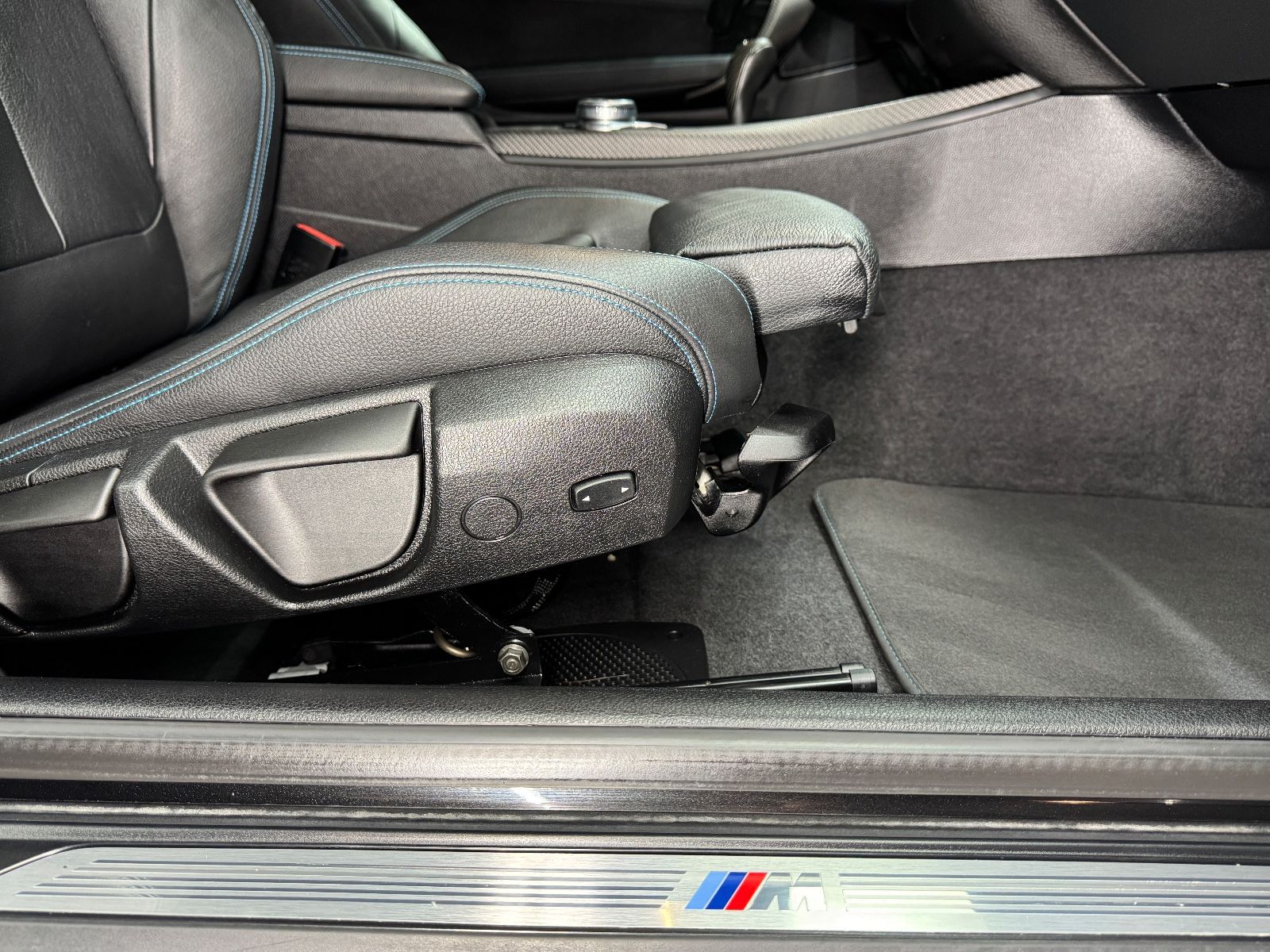 Fahrzeugabbildung BMW M2 Coupe|DKG|M-PERFORMANCE|CS|KW|VOLL