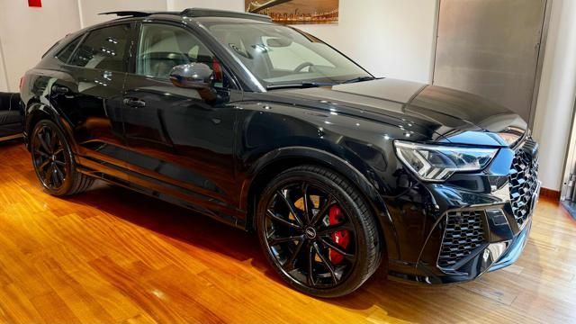 Audi AUDI RS Q3 SPB quattro S tronic