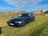 BMW E36 328i Touring - BMW 328: Kombi, E36