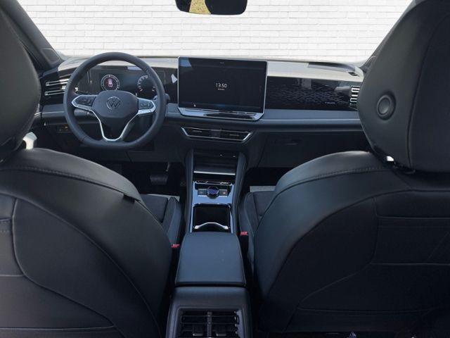 Fahrzeugabbildung Volkswagen Tiguan Elegance 1.5 eHybrid 150 PS / 115 6-Gang-