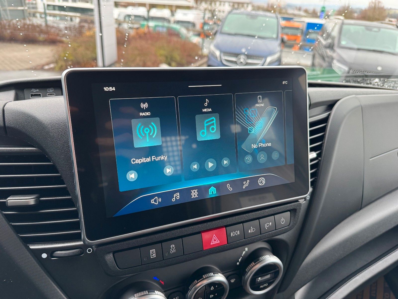 Fahrzeugabbildung Iveco Daily 35C21 HA8 3.0L DoKa *Automatik*R3.450mm*3x