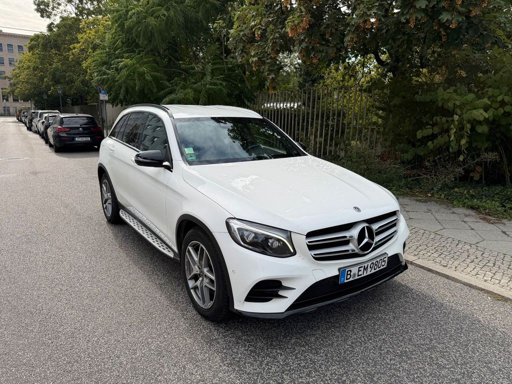 Image of Mercedes-Benz GLC 220