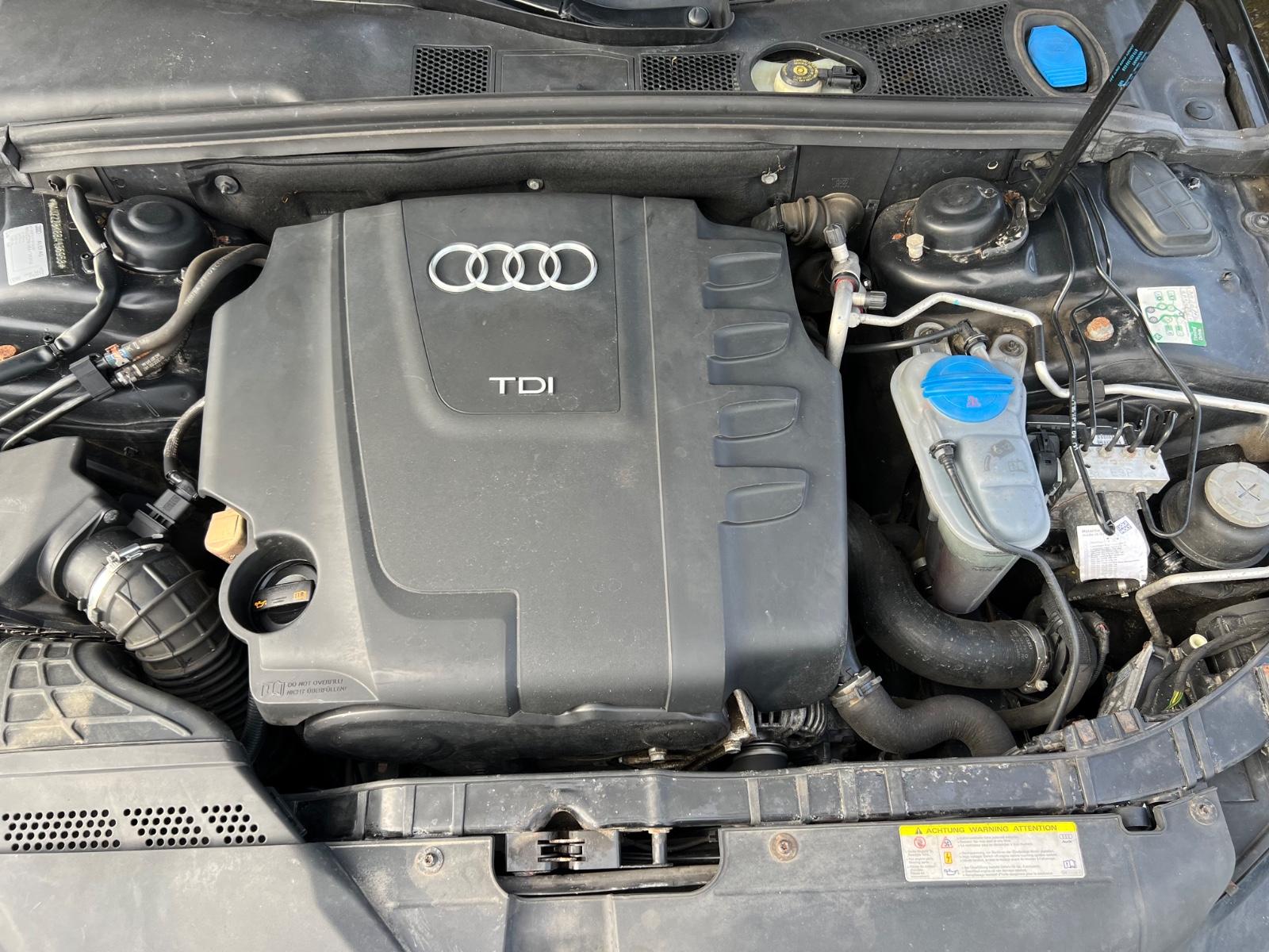 Audi A4 2011 — photo 25