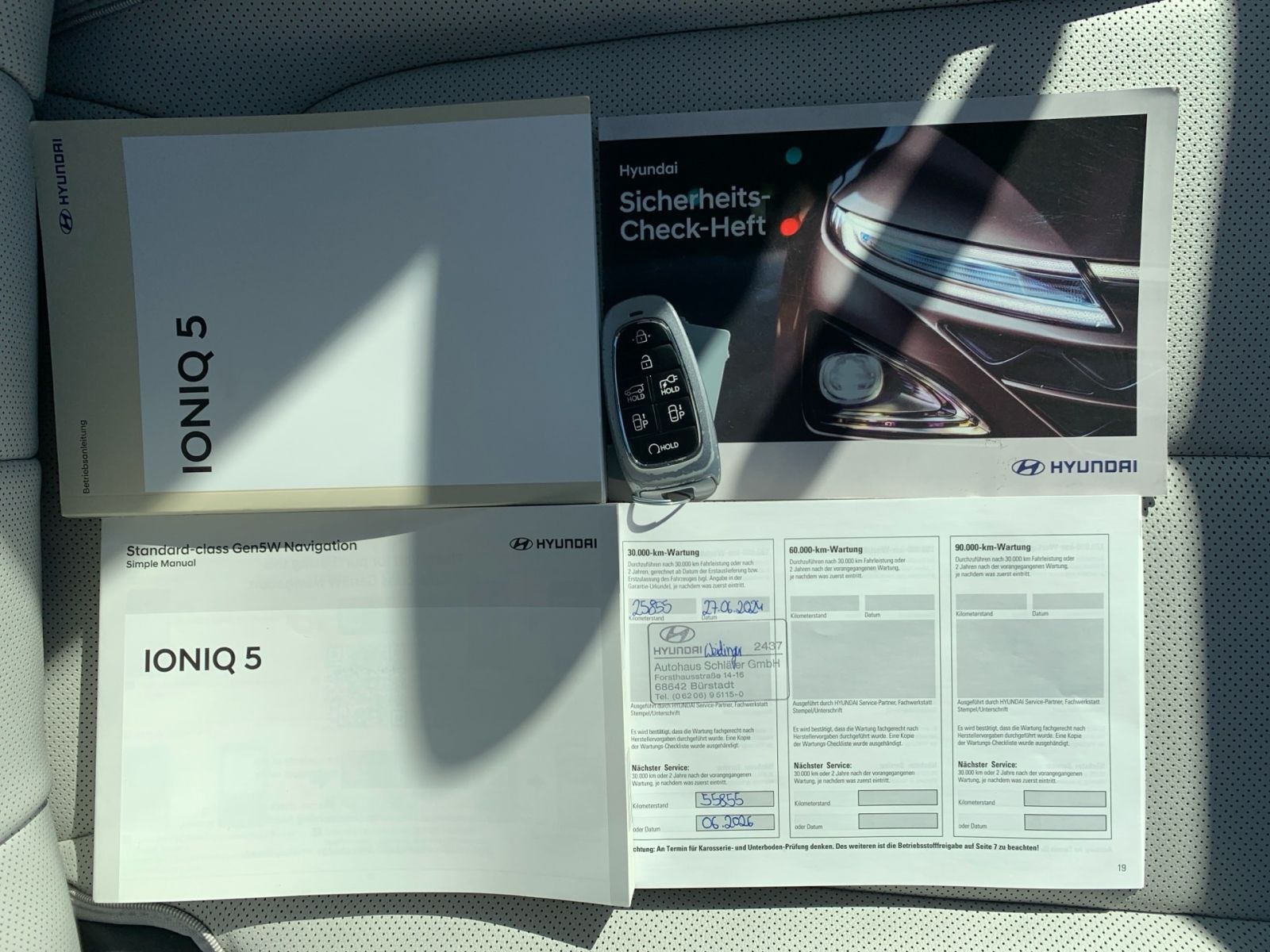 Fahrzeugabbildung Hyundai IONIQ 5 Uniq 72,6kWh Panorama Relax-Paket