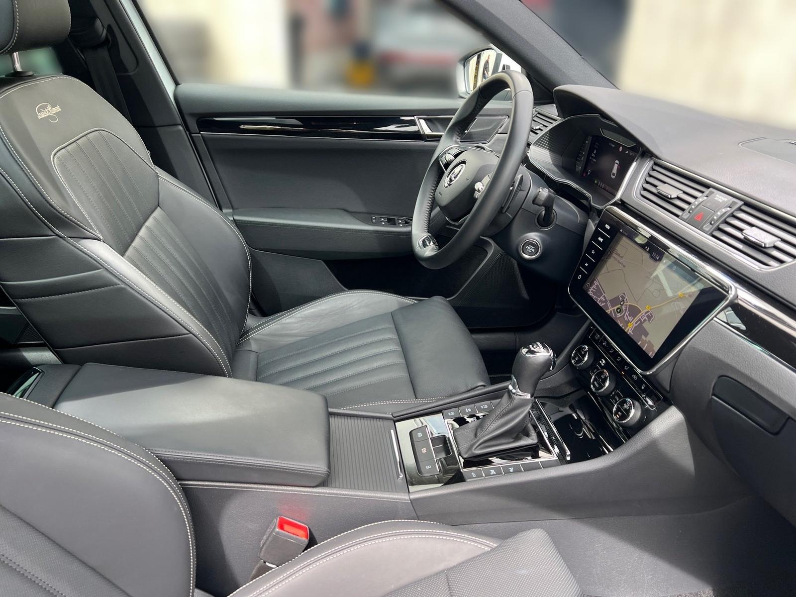Skoda Superb Combi L&K 4x4 *STDHZ*AHK*PANO*LEDER*MATRI, миниатюра 16