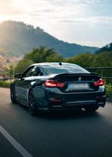 BMW M4 Competition CarbonTraum in Schwarz ... - BMW M4 in Dresden