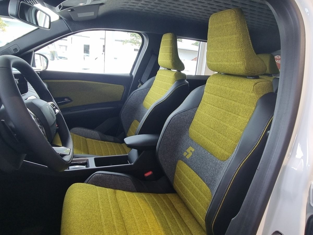 Fahrzeugabbildung Renault R 5 E-Tech elektrisch Iconic 150 Comfort Range