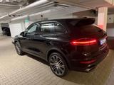 Porsche Cayenne Diesel -Model 2016 GTS Porsche Original  - Porsche Gebrauchtwagen in München