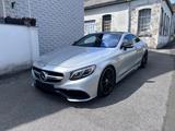 Mercedes-Benz S 63 AMG 4MATIC Coupé Keramik 3D Burmester Desig - Mercedes-Benz S 63 AMG in Essen