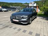 Mercedes-Benz E 220 E -Klasse Lim. E 220 d 4Matic - Mercedes-Benz E 220 mit Diesel-Antrieb: Limousine, Automatik