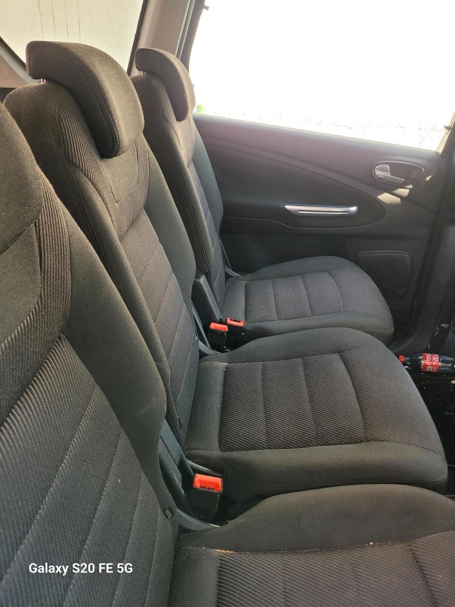 Ford S-MAX 2011 — photo 7