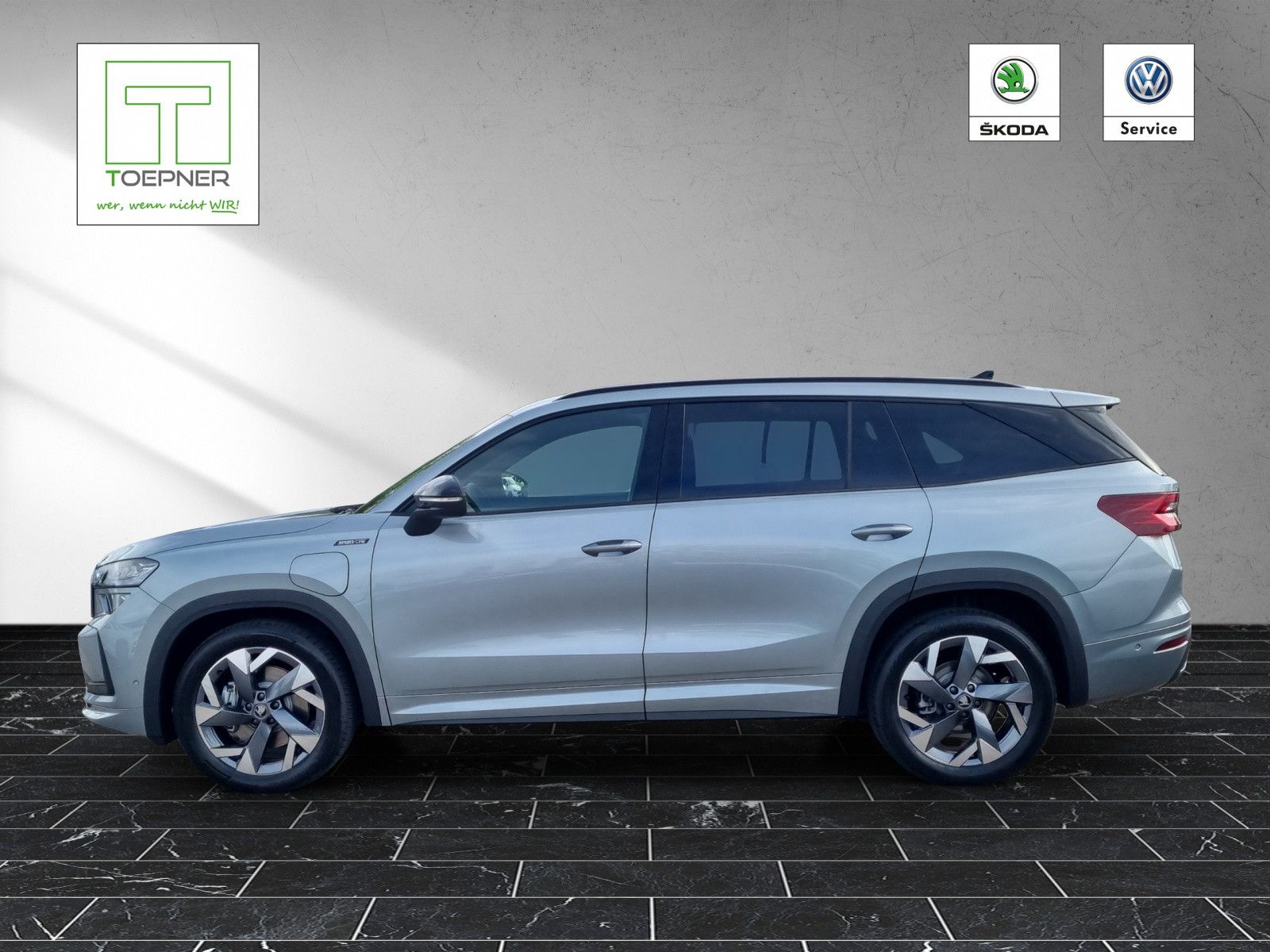 Fahrzeugabbildung SKODA Kodiaq 1.5 TSI iV Sportline AHK Fahrassi+Info