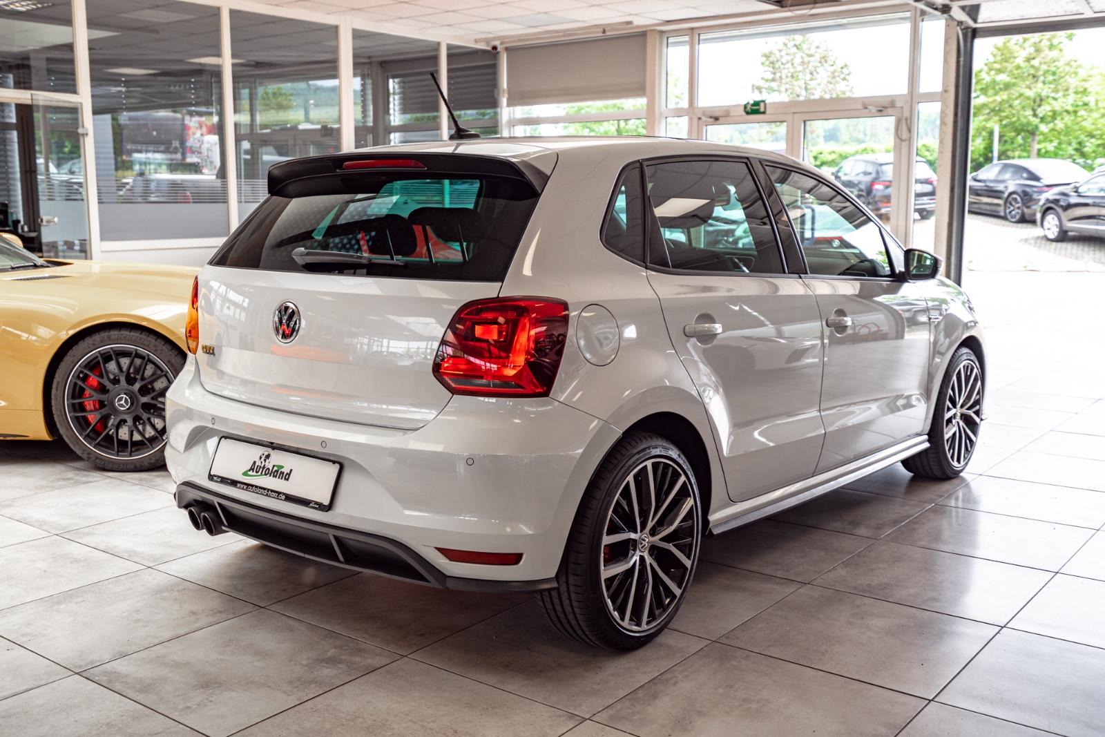 Volkswagen Polo GTI 1.8 TSI 192ch - 1 ère main - Toit ouvrant panoramique - Châssis sport select - Carnet entretien