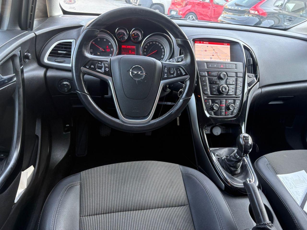 Opel Astra 2015 — photo 13