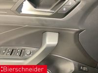 Volkswagen T-Roc - Vorschau Bild 9