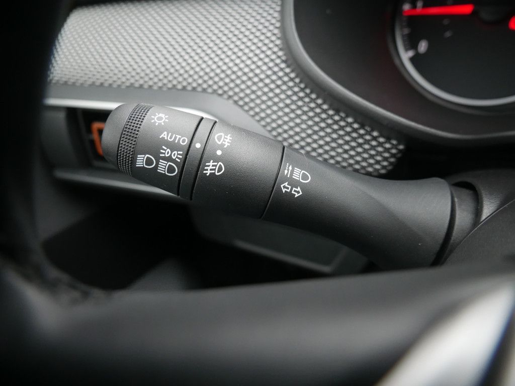 Fahrzeugabbildung Dacia Sandero Stepway Expression TCe 110 SHZ NAVI LED