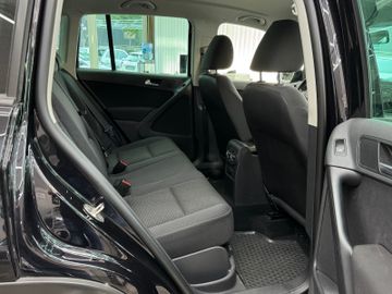 Volkswagen Tiguan - 11