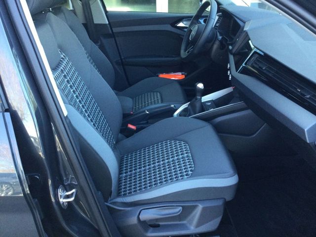 A1 Sportback Advanced 25 TFSI,LED,Carplay,GRA