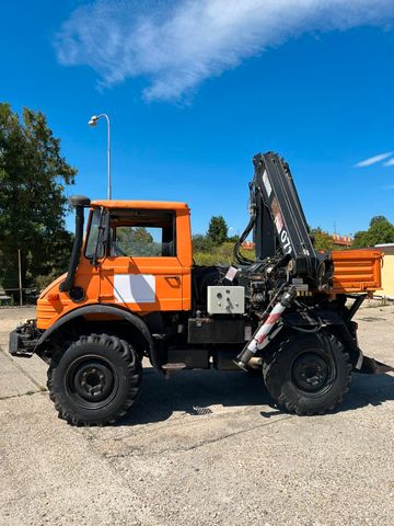 Mercedes-Benz UNIMOG 4x4!  U-900 / HIAB KRAN.3-UNITE!