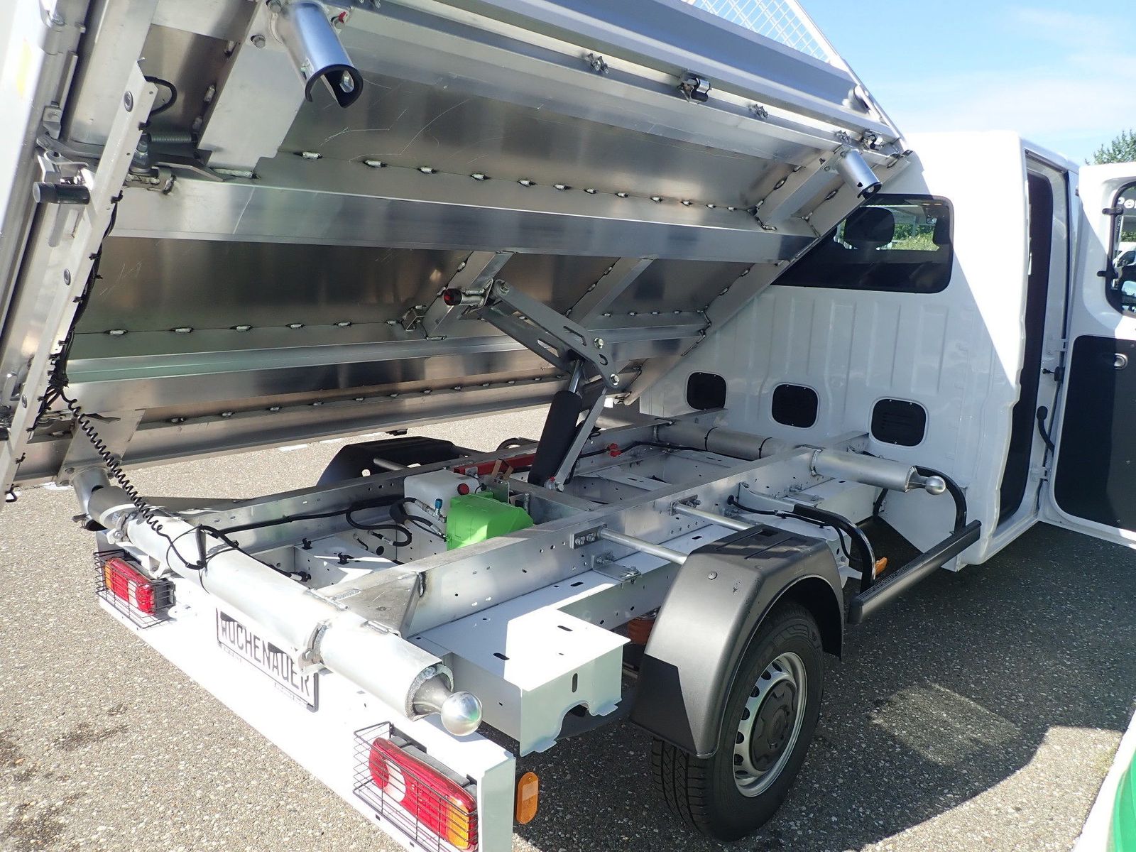Fahrzeugabbildung Renault Master Werkseitige Umbauten FWD 3-Seitenkipper D