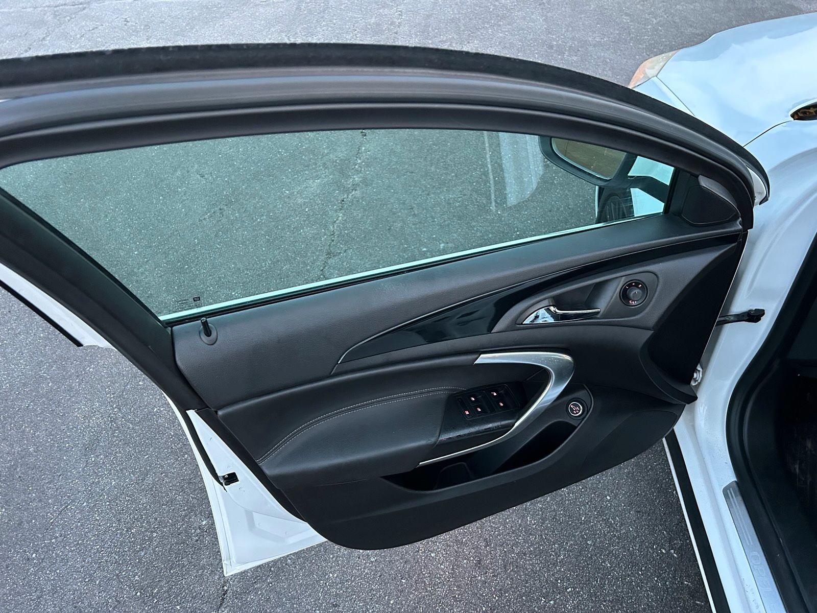 Opel Insignia 2012 — photo 6