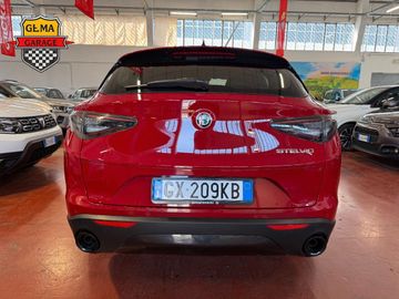 Alfa-Romeo Stelvio - 4
