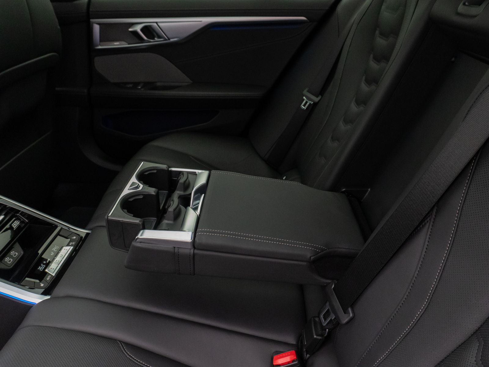 Fahrzeugabbildung BMW M850i xD GranCoupé Panorama Laser H/K SoftCl 20"