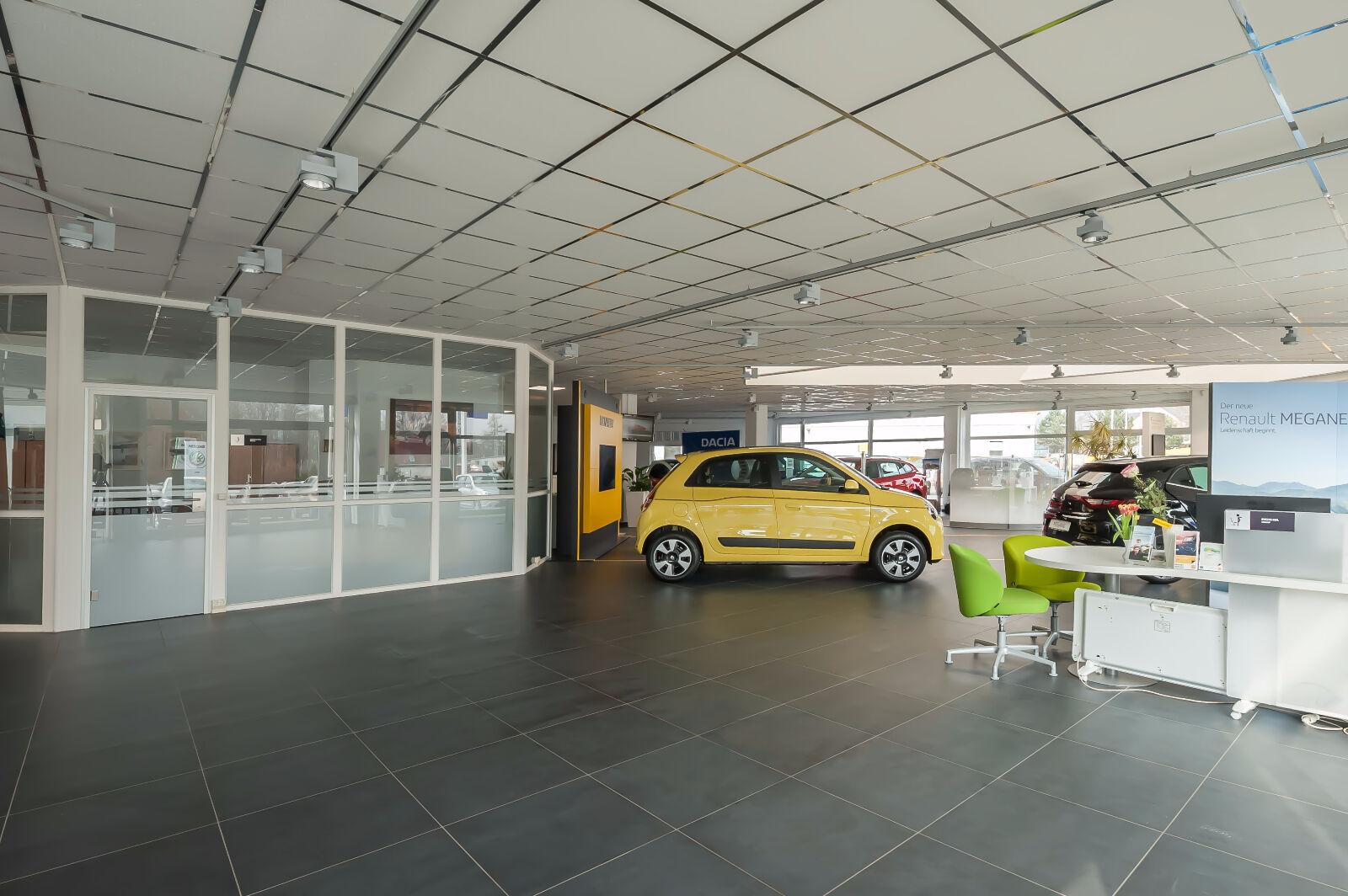 showroom-image-bottom