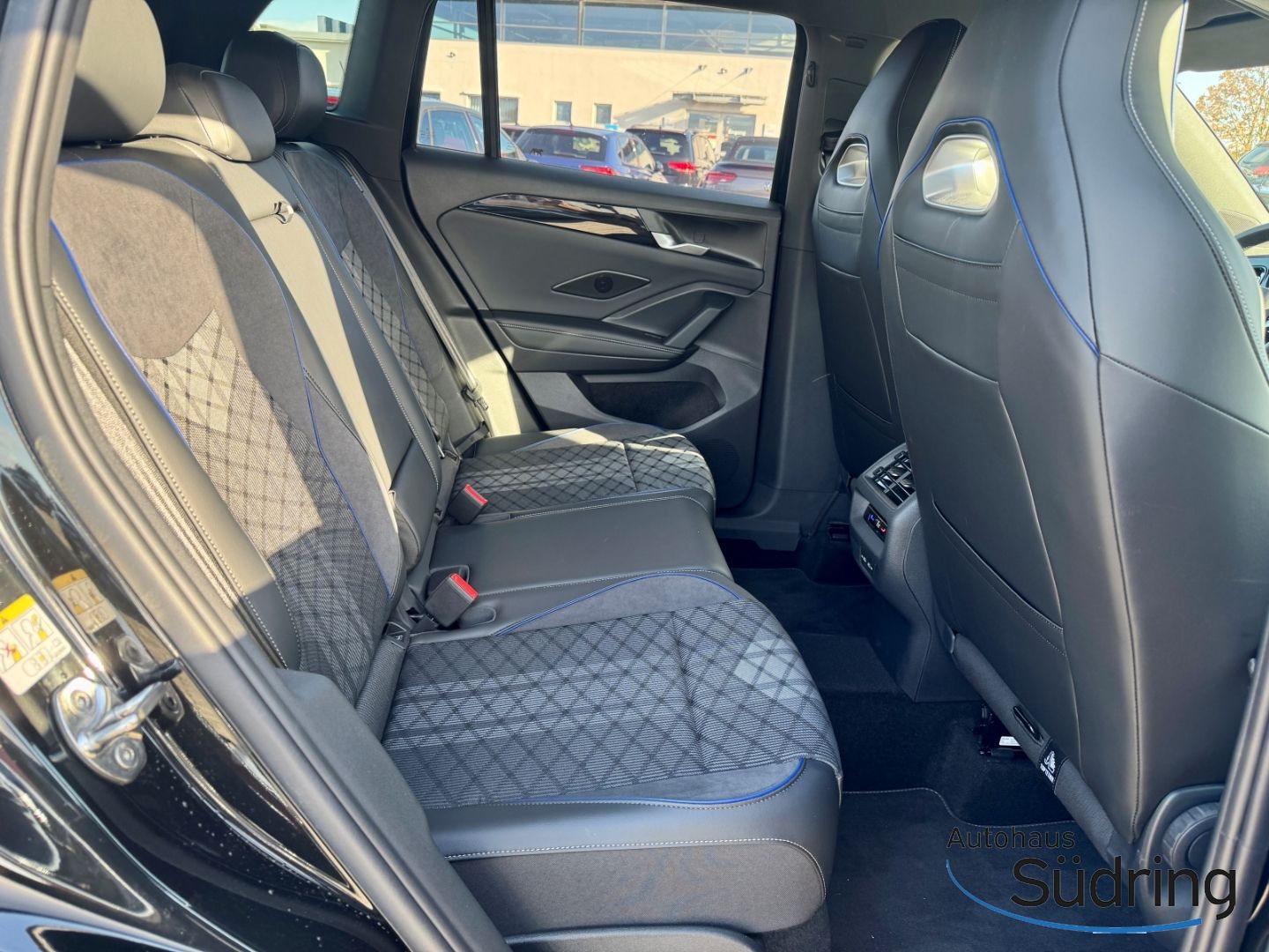 Tiguan 1,5 TSI eHybrid R-Line DSG AHK Navi