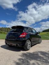 Suzuki Swift 1.6 Sport  - Suzuki Swift: 6.1