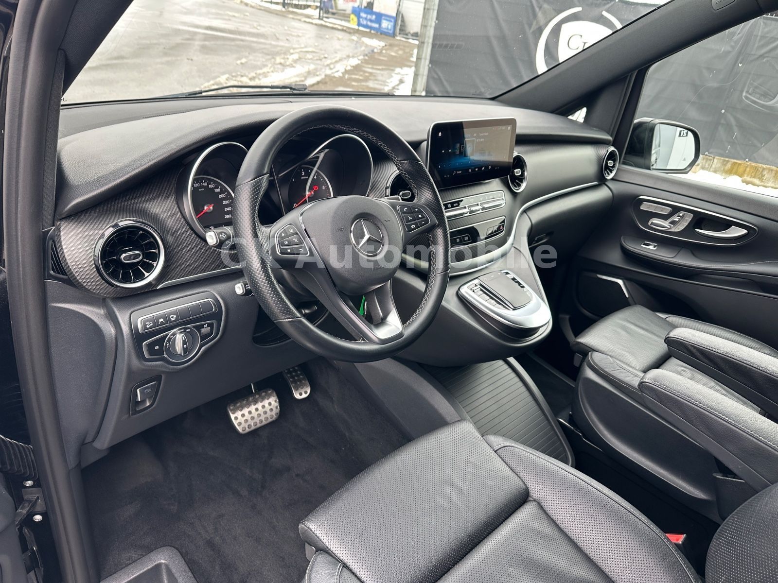 Fahrzeugabbildung Mercedes-Benz V 300 Avantgarde Edition AMG-LIne 4Matic Lang