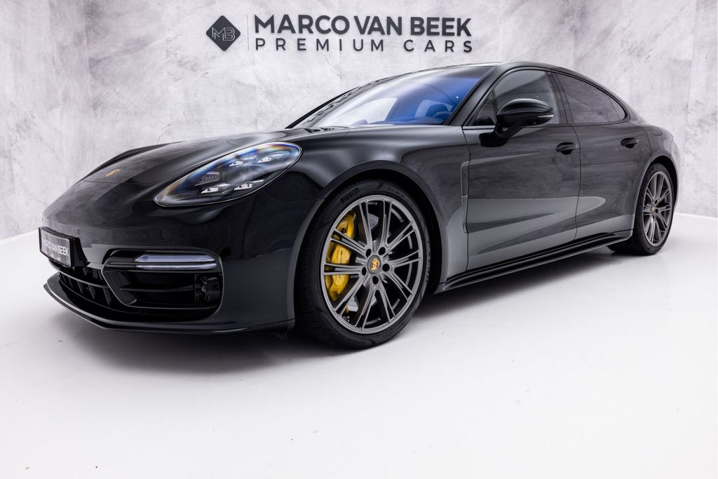 Porsche Panamera — hlavná fotografia