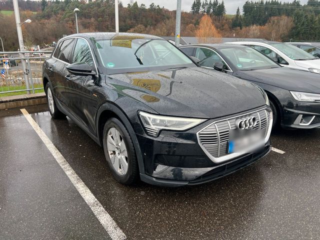 Audi e-tron mit Voll Ausstattung Quattro S...