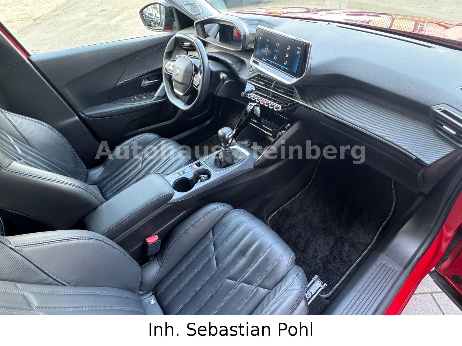 Peugeot 2008 Allure*LED*APP*NAVI*LEDER*1.HAND