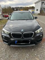 BMW X1 SDrive20i - BMW iX1 von privat