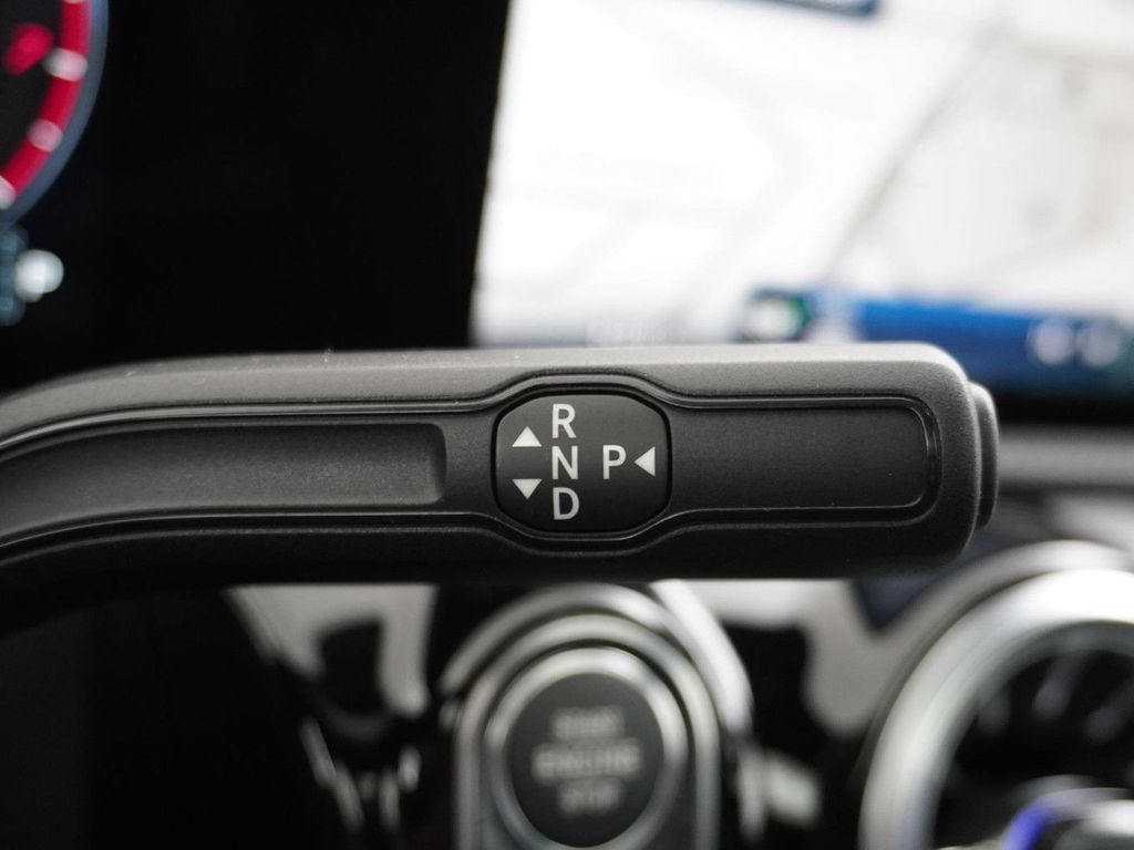 Mercedes-Benz A 180 Star Edition AMG Line | Panorama - Schiebe