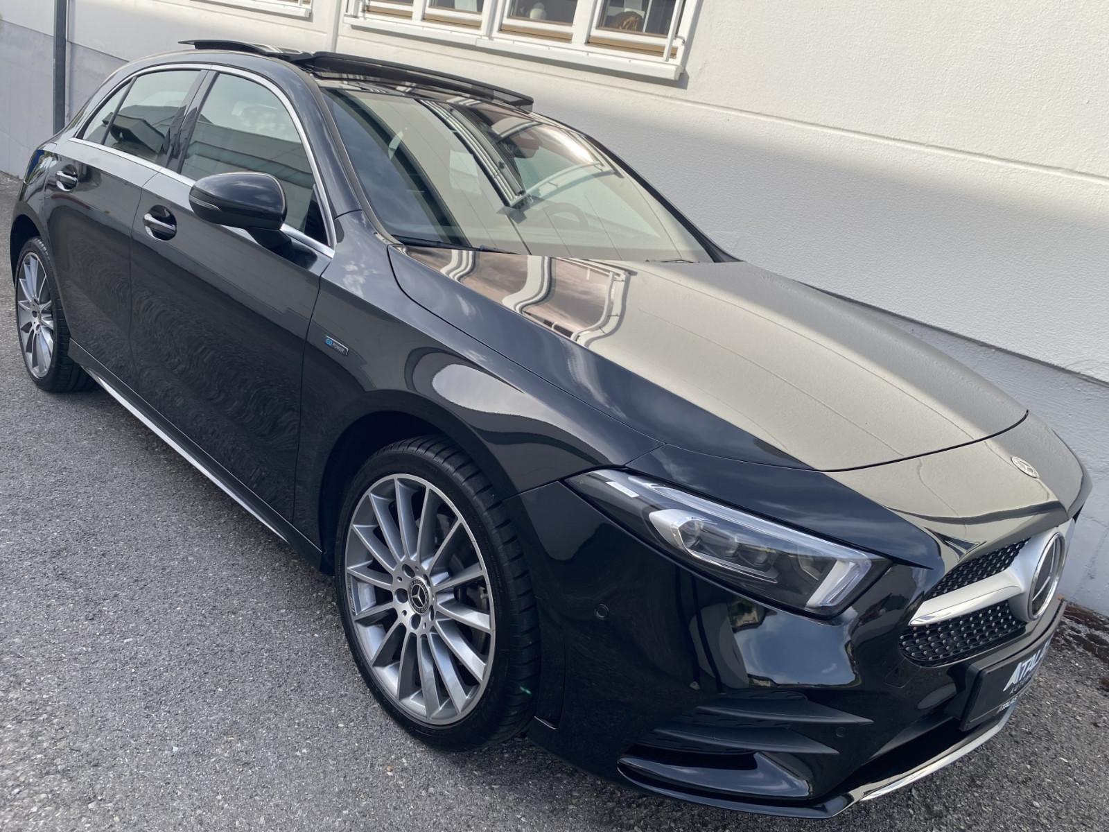 Mercedes-Benz A 250 e AMG Line Edition*Panorama-Multibeam LED*