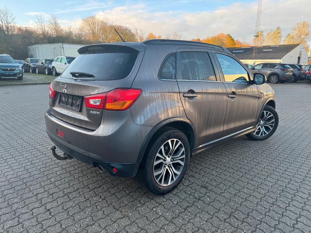 Mitsubishi ASX