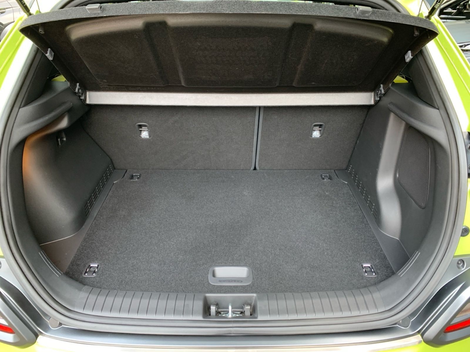 Fahrzeugabbildung Hyundai KONA 1.6 T-GDI Style 7-DCT Navi LED el.SD 1Hd