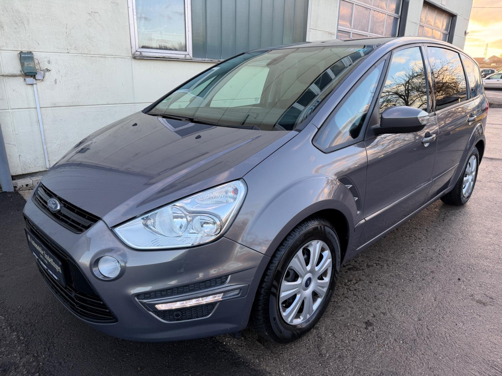 Ford S-MAX 2.0 TDCI *AHK*NAVI* Business Edition